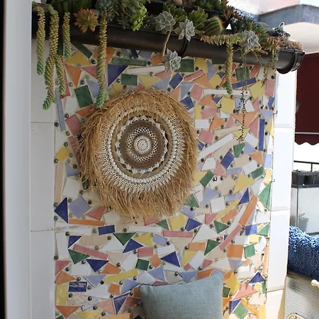 Quarto em Acomodações Particulares Habitación En Piso Compartido In Shared Flat