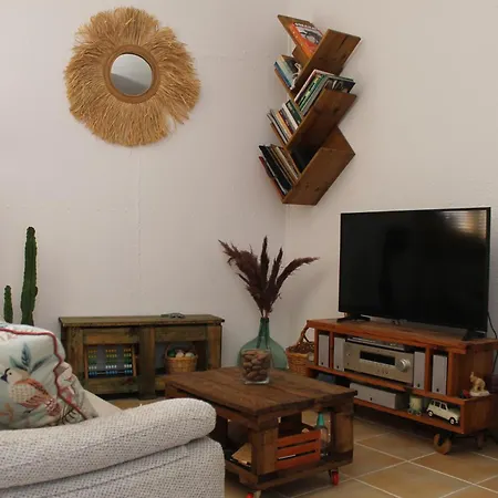 En Piso Compartido In Shared Flat